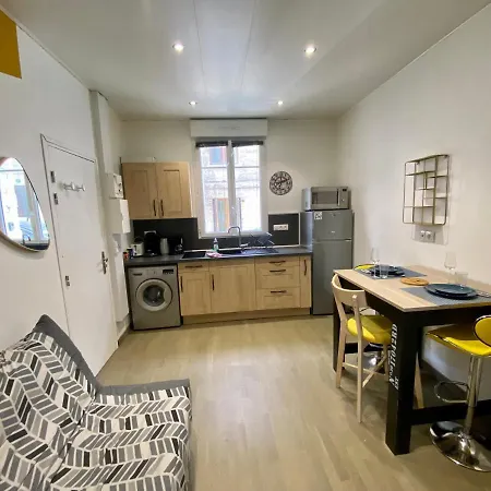 Le Pissarro - Petit Trois Personnes - 061 Apartment